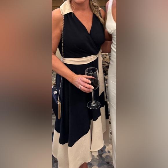 DKNY
Surplice Midi Dress - Picture 4 of 4